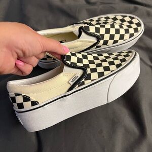 Brand new women’s platform vans